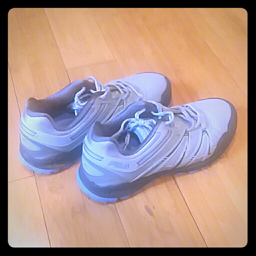 FILA tennis shoes